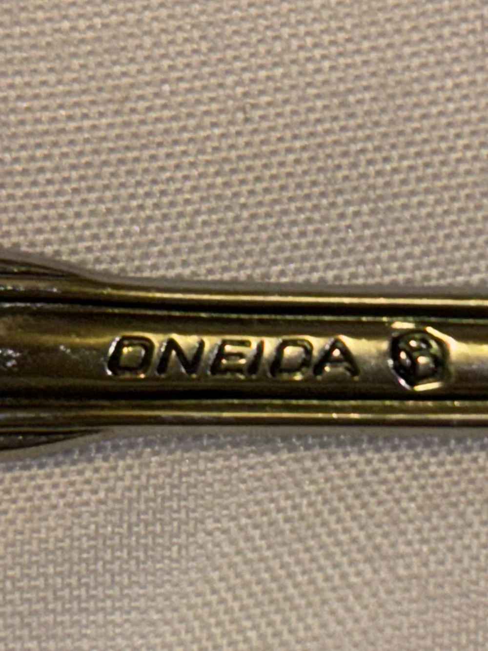 Oneida CLASSIC SHELL StainlessSteel Cocktail Seafood Fork 5.5’ Replacement Piece